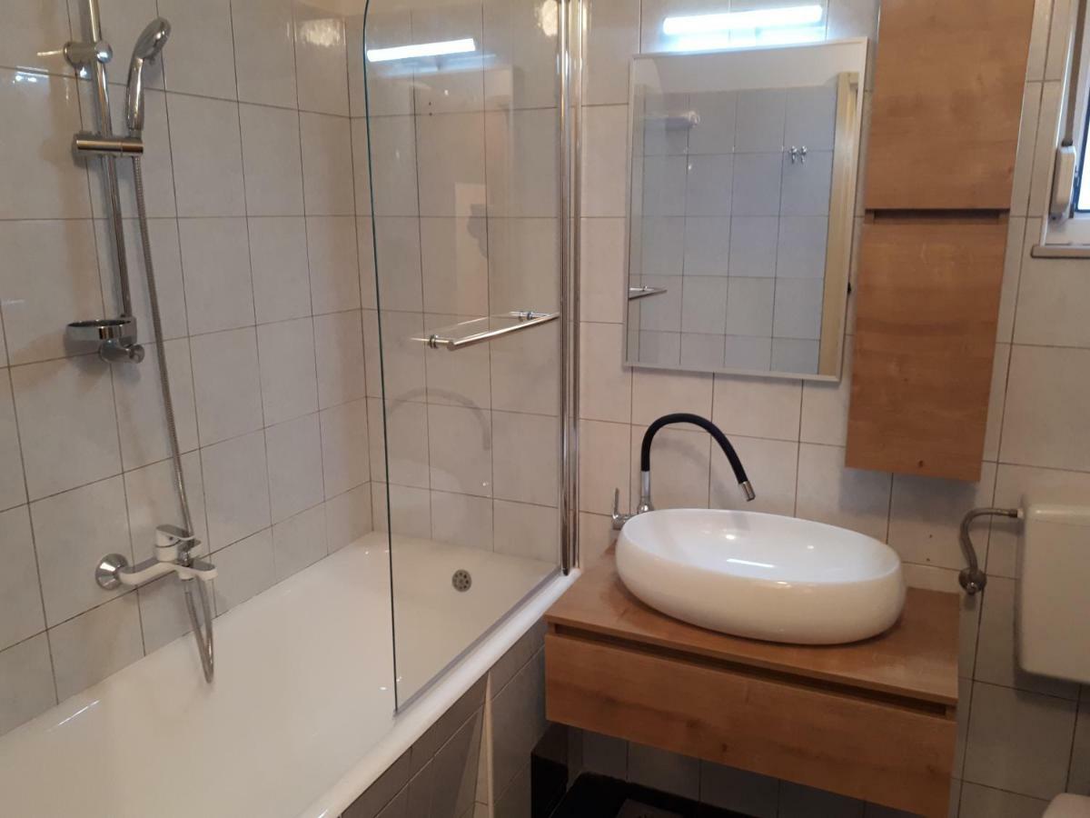 Apartment Milena Omis Bagian luar foto
